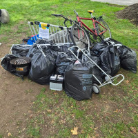 Gruppenbild: „16 Engagierte NachbarInnen, GenossInnen und Gäste haben mitgemacht.